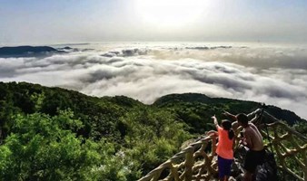 周末下午一起爬西山，登顶鬼笑石，在爬山中认识新朋友（北京活动）